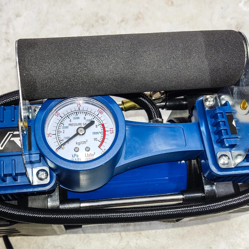 کمپرسور  هوا ویوارکس مدل دو سیلندر متصل به برق شهری کد VR 1207 ACT